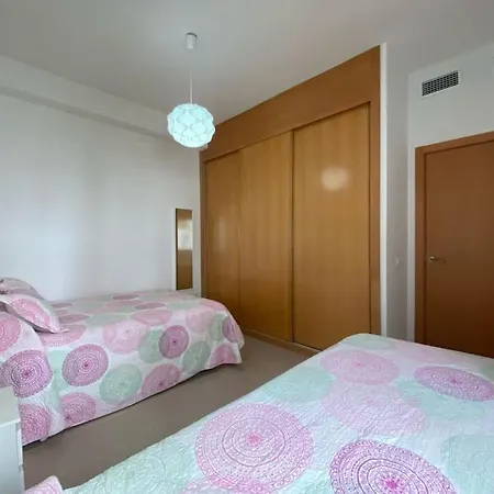 En Complejo Residencial Con Piscina