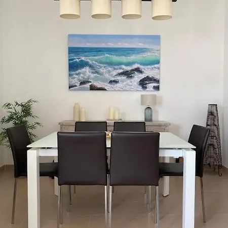 En Complejo Residencial Con Piscina Conil De La Frontera
