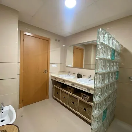 En Complejo Residencial Con Piscina *
