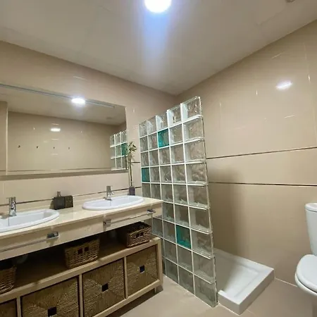 Apartment En Complejo Residencial Con Piscina *