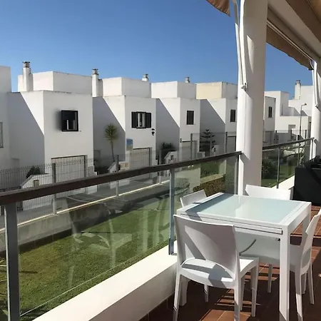 En Complejo Residencial Con Piscina